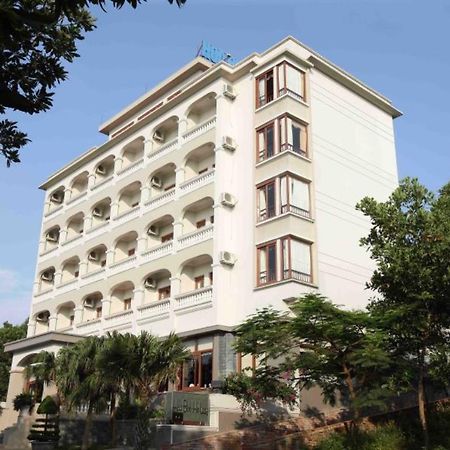 Hoa Binh Ha Long Hotel Exterior photo
